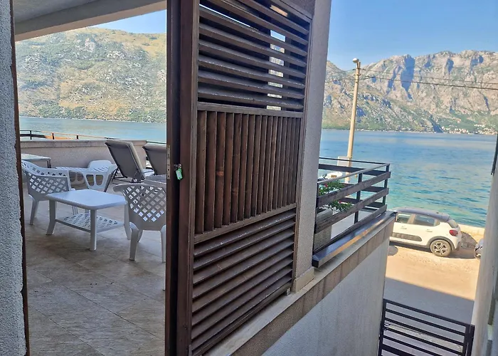 Bay Terrace Apartment